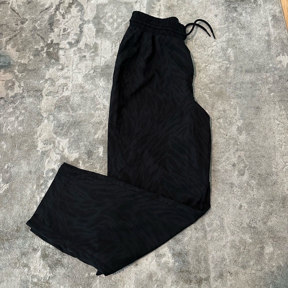 Gap Fit Athleisure Pants | Size S